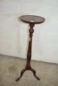 VICTORIAN MAHOGANY TORCHERE, DIAM APPROX 31CM