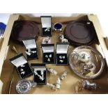 BOX CONTAINING PLATED WARES, MUSTARD POTS, COVERS, PLATED SALT WITH BLUE GLASS LINER ETC