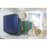 BOX CONTAINING COMMEMORATIVE COINAGE INCLUDING ONE BY THE DAILY MAIL FOR THE SILVER JUBILEE,