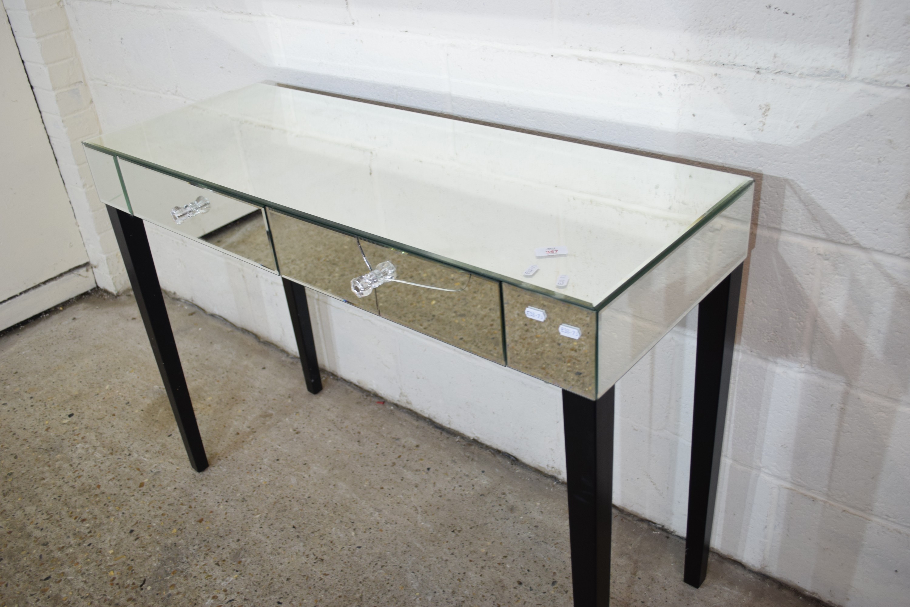 MIRROR EFFECT SIDE TABLE WITH TWO DRAWERS BENEATH, APPROX 112 X 42CM - Image 2 of 2