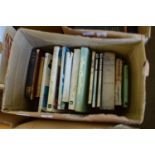 BOX OF MIXED BOOKS TO INCLUDE COMMERCIAL GLASSHOUSE CROPS, GARDENERS QUESTION TIME, ORGANIC