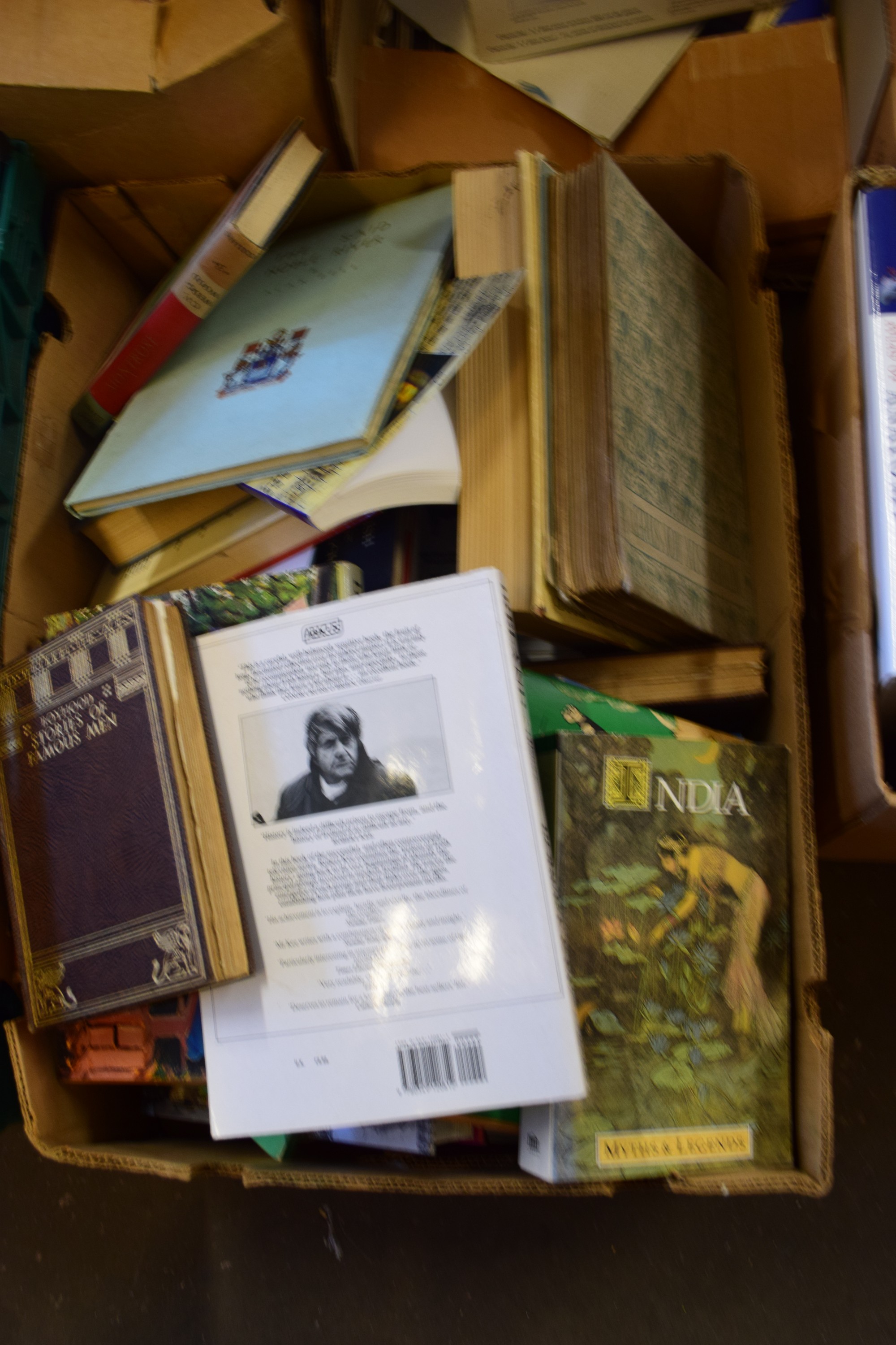 BOX OF MIXED BOOKS TO INCLUDE DOMESTIC LIFE IN ENGLAND, BOYHOOD STORIES OF FAMOUS MEN, ISLAND
