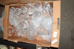 BOX OF GLASS WARE TO INCLUDE DECANTER ETC