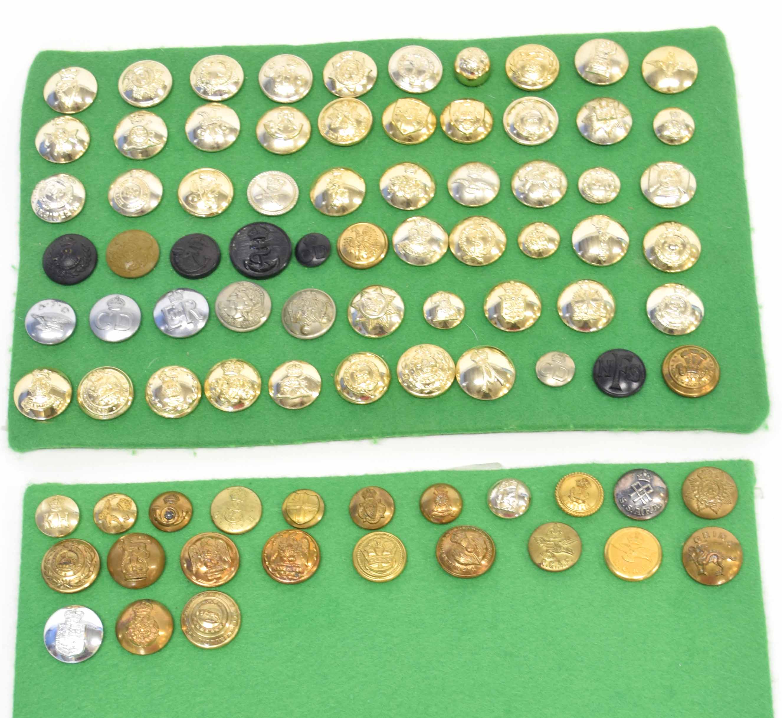 Quantity of Elizabeth II and George V buttons to include Royal Canadian Air Force, New Zealand Air