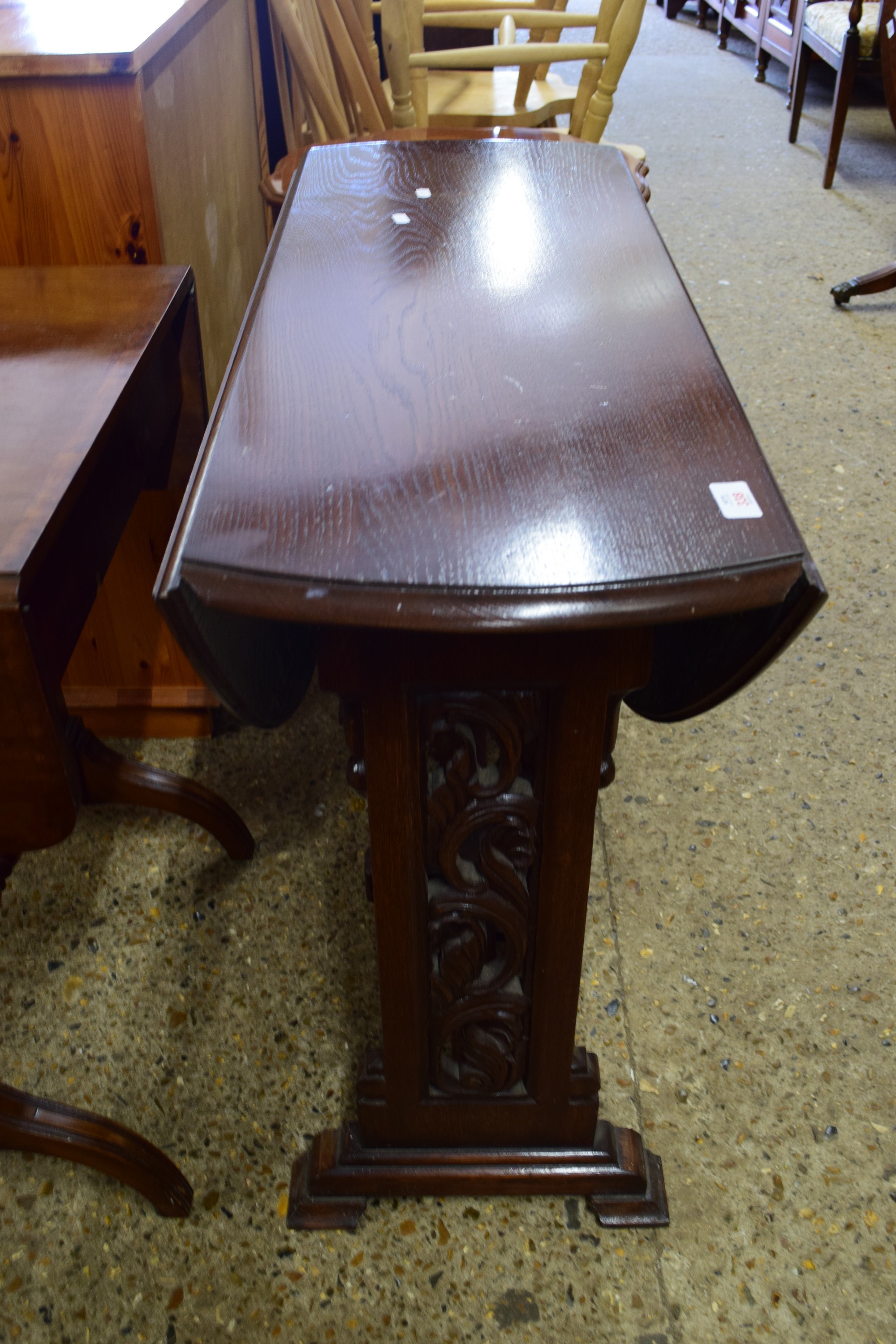 DARK WOOD GATE LEG TABLE, APPROX 92CM X 92CM (OVAL) - Bild 2 aus 2