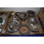 LARGE BOX CONTAINING CERAMIC ITEMS INCLUDING WINE COASTERS, PLATED SERVING DISH ETC