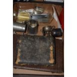 BOX CONTAINING METAL AND FLATWARES INCLUDING PEWTER TANKARDS, SET OF BOXED BONE HANDLED FISH
