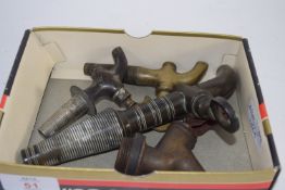 SMALL BOX CONTAINING BRASS AND METAL TAPS