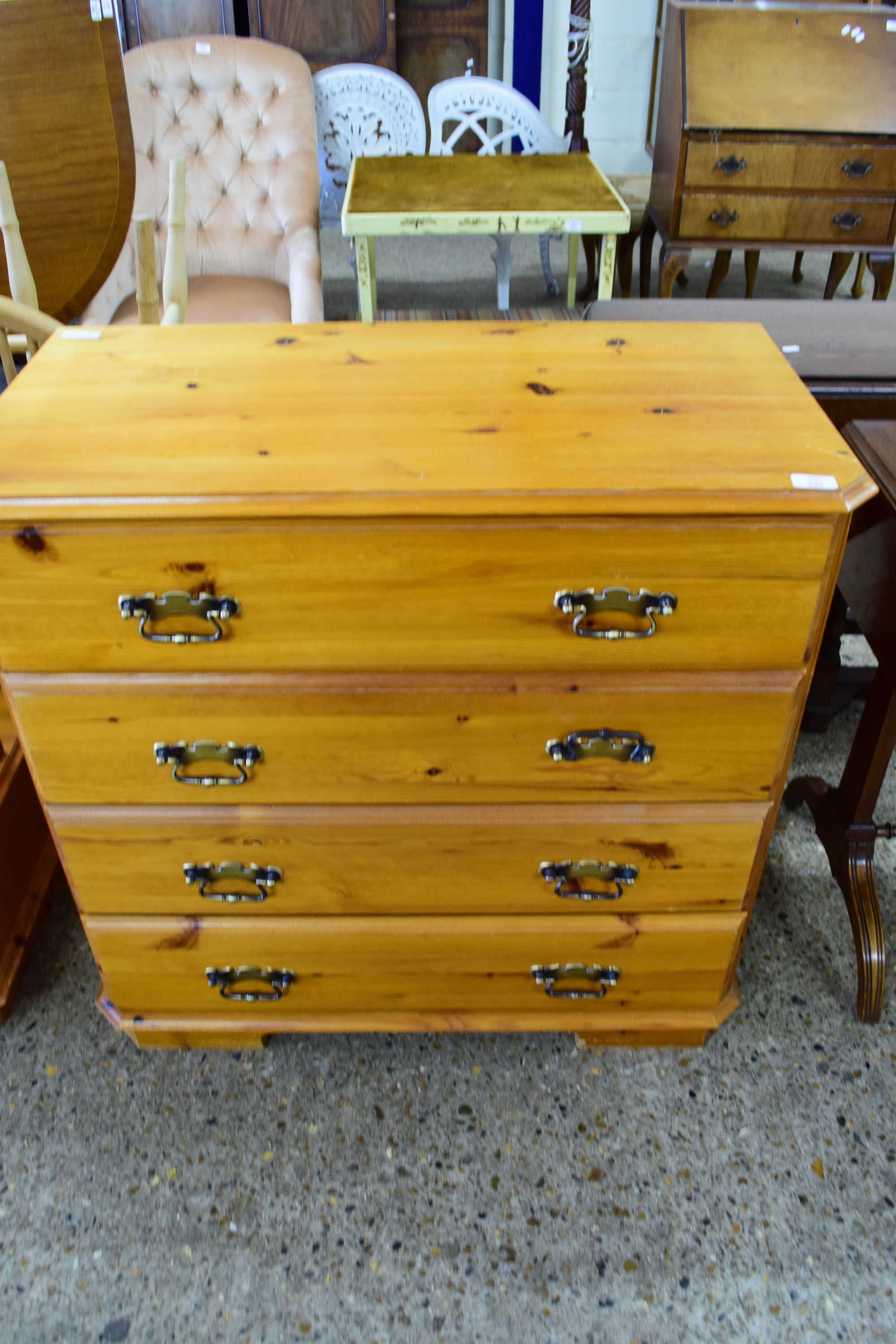 MODERN VARNISHED PINE CHEST OF FOUR DRAWERS, WIDTH APPROX 86CM