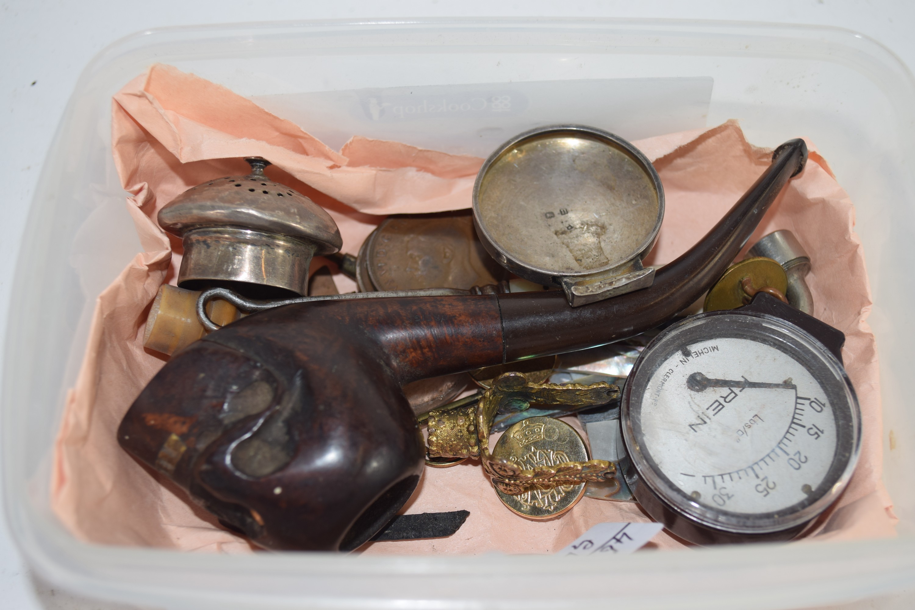 BOX CONTAINING VARIOUS GAUGES, PIPE ETC