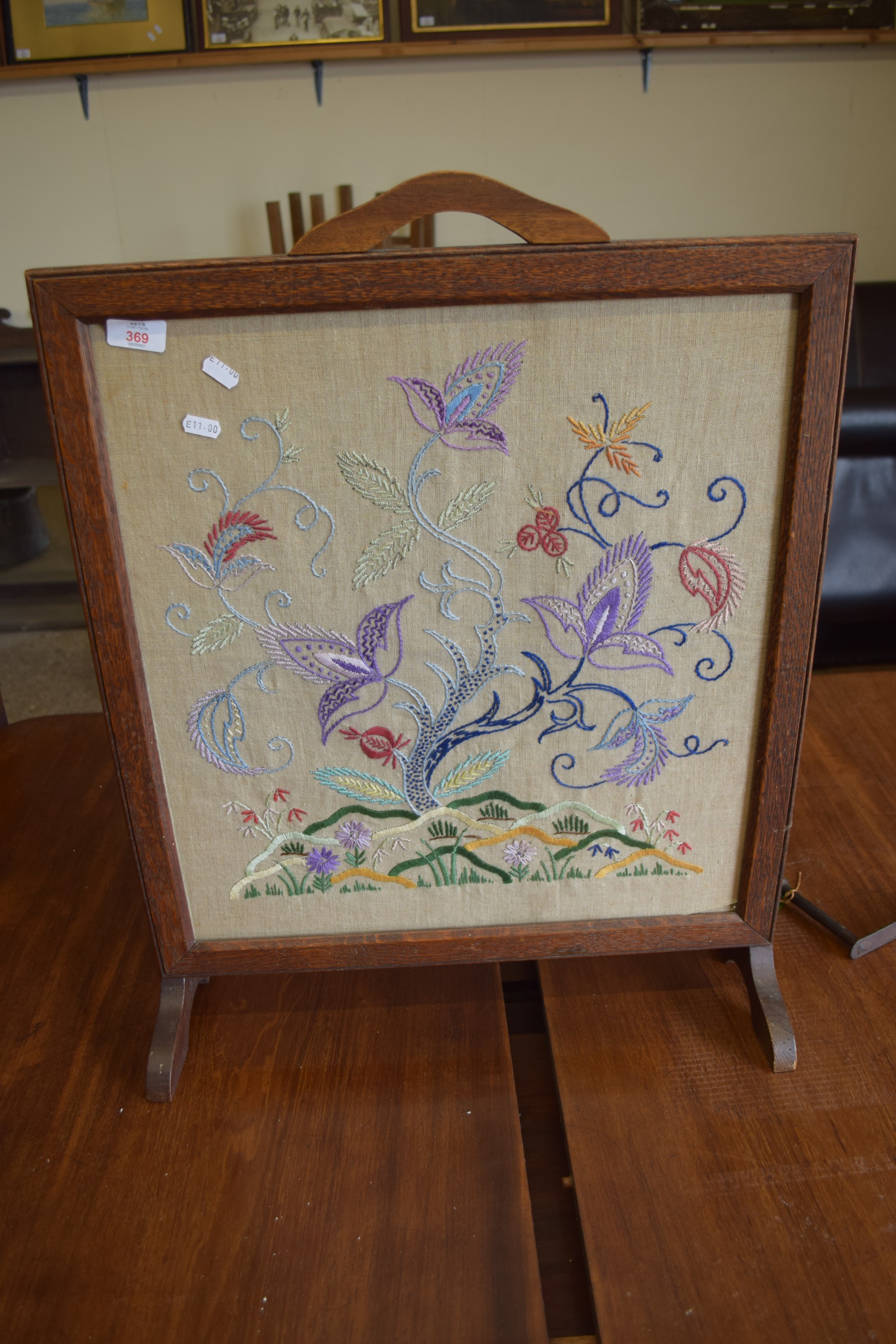 SMALL OAK FRAMED WOVEN FIRE SCREEN, WIDTH APPROX 55CM