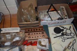 BOX CONTAINING CHEMISTS ITEMS INCLUDING WOODEN TEST TUBE HOLDERS ETC