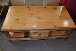 MODERN PINE COFFEE TABLE AND STORAGE UNIT WITH TWO NESTED SIDE TABLES AND FAUX DRAWERS TO FRONT,