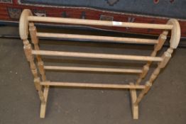 WOODEN TOWEL RAIL