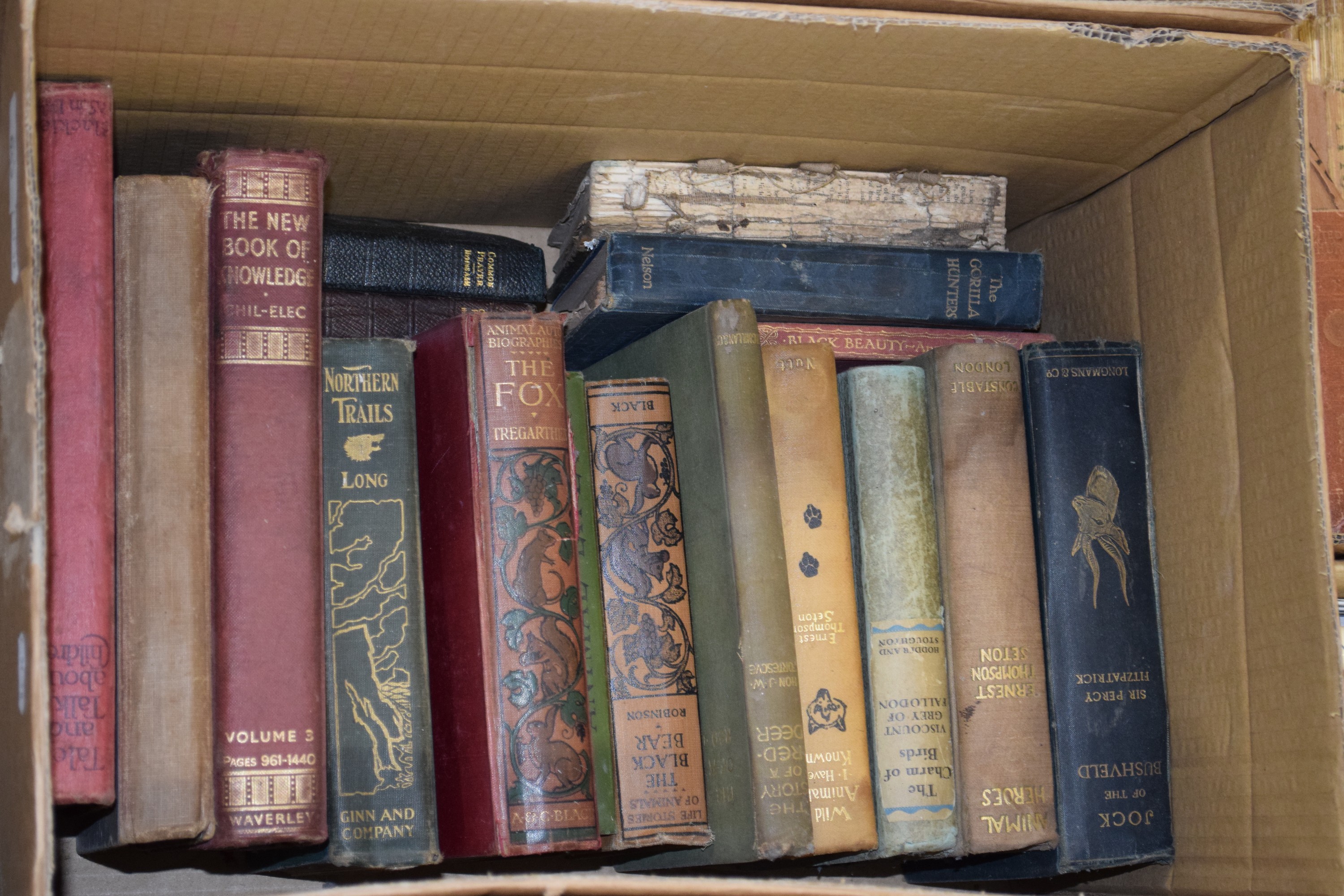 BOX OF MIXED BOOKS - THE FOX, THE NEW BOOK OF KNOWLEDGE, NORTHERN TRAILS ETC