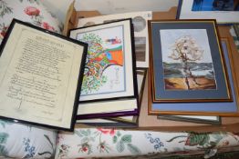 TRAY CONTAINING FRAMED PRINTS