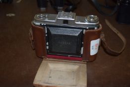 VINTAGE GERMAN CASED ZEISS IKON STUTTGART NETTAR CAMERA