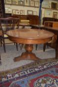 MID-20TH CENTURY OAK CIRCULAR TABLE, APPROX 86CM DIAM