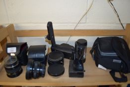 MIXED LOT OF CAMERA EQUIPMENT TO INCLUDE TAMRON SP BBAR MC LENS PLUS CASES