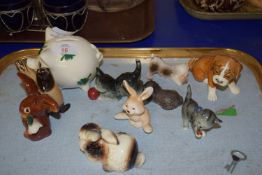 TRAY CONTAINING SMALL ANIMAL MODELS, GOEBEL RABBIT, A SEAL, ETC