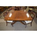 GOOD QUALITY VICTORIAN MAHOGANY SQUARE PEDESTAL TABLE, SIZE APPROX 136CM SQUARE