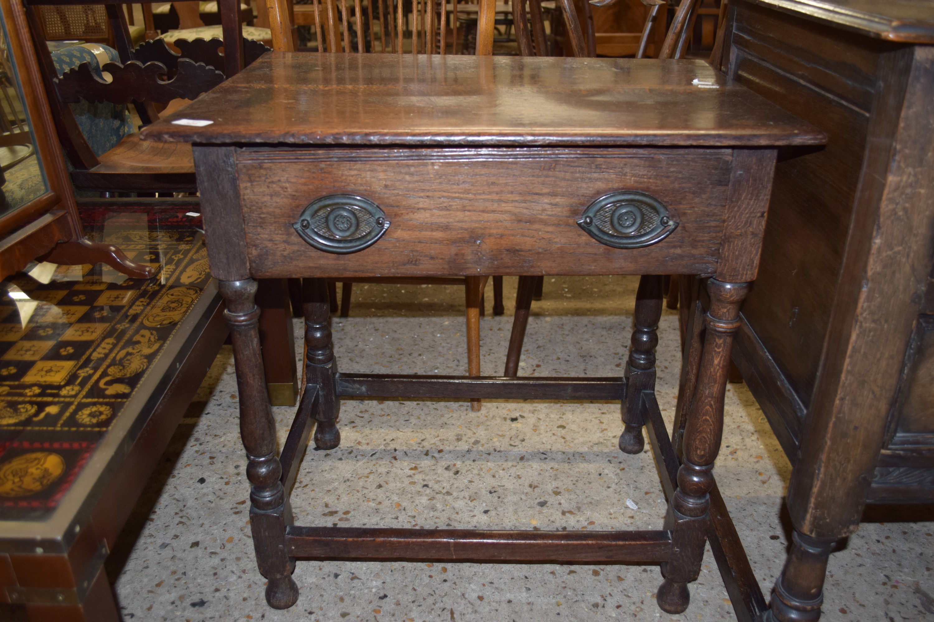 SMALL OAK TABLE WITH TURNED AND JOINTED SUPPORTS, WITH DRAWER BENEATH, WIDTH APPROX 68CM