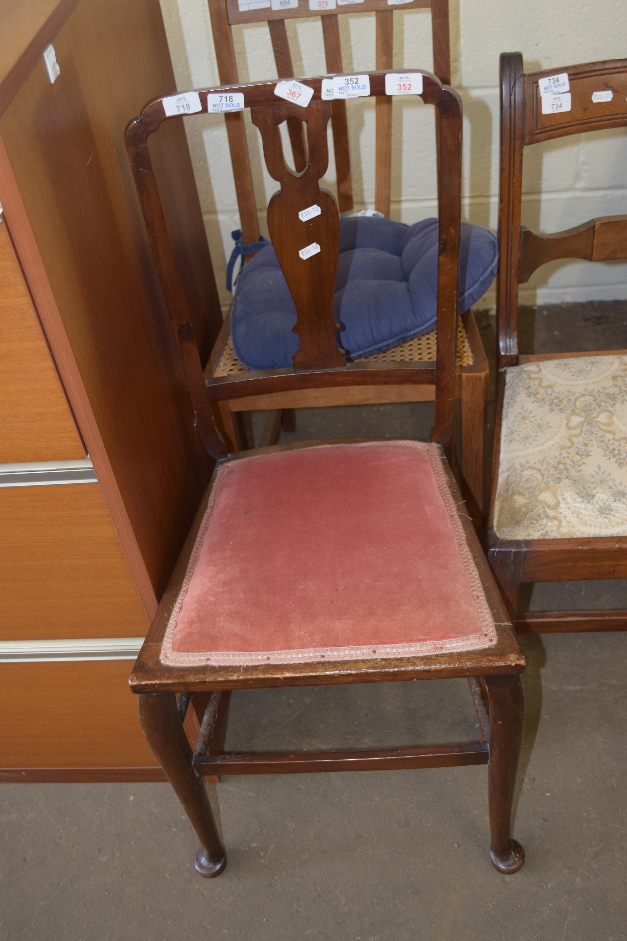 UPHOLSTERED BEDROOM CHAIR, HEIGHT APPROX 90CM