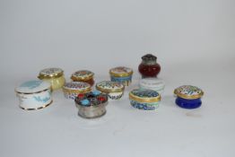 Collection of modern decorative Pillboxes