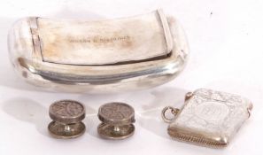 Mixed Lot: George V snuff/tobacco box of curved rectangular form, the hinged lid inscribed "Wilson D