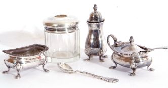 Mixed Lot: Elizabeth II three piece small condiment set in Georgian style, comprising mustard (no