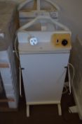 CORBY TROUSER PRESS