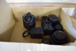 BOX CONTAINING METAL WEIGHTS