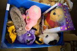 BOX CONTAINING MIXED PLUSH TEDDY BEARS AND A BOXED WINNIE THE POOH