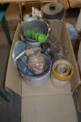 BOX CONTAINING KITCHEN WARES TO INCLUDE GLASS WARES, SAUCEPANS ETC