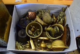 SMALL BOX CONTAINING BRASS WARES, ANIMAL ORNAMENTS, FIGURES ETC