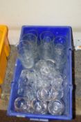 Box of mixed glass ware to include pint glasses, brandy glasses, etc