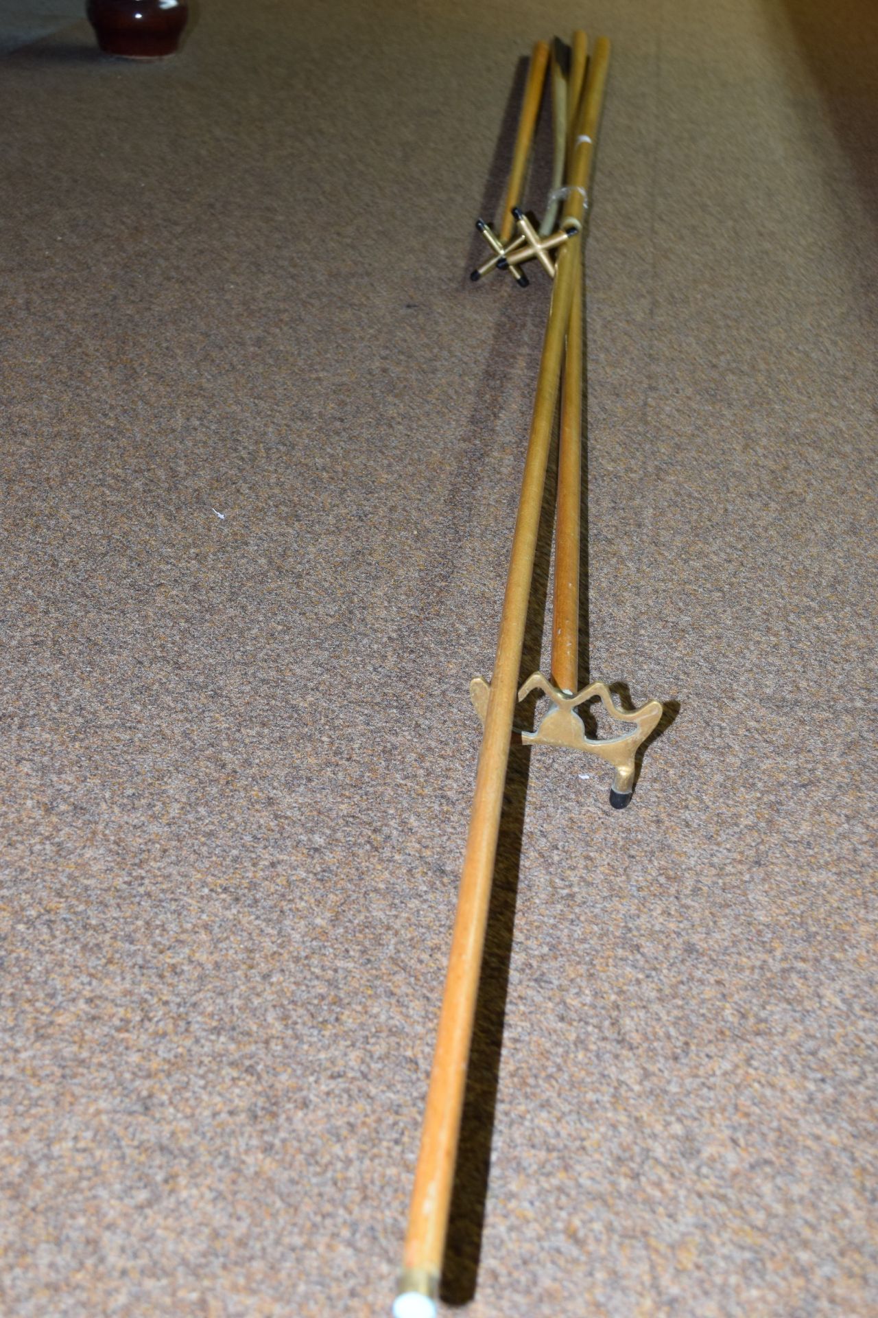 Snooker rest set to include two standard size spider rests and a long reach set, an extended cue