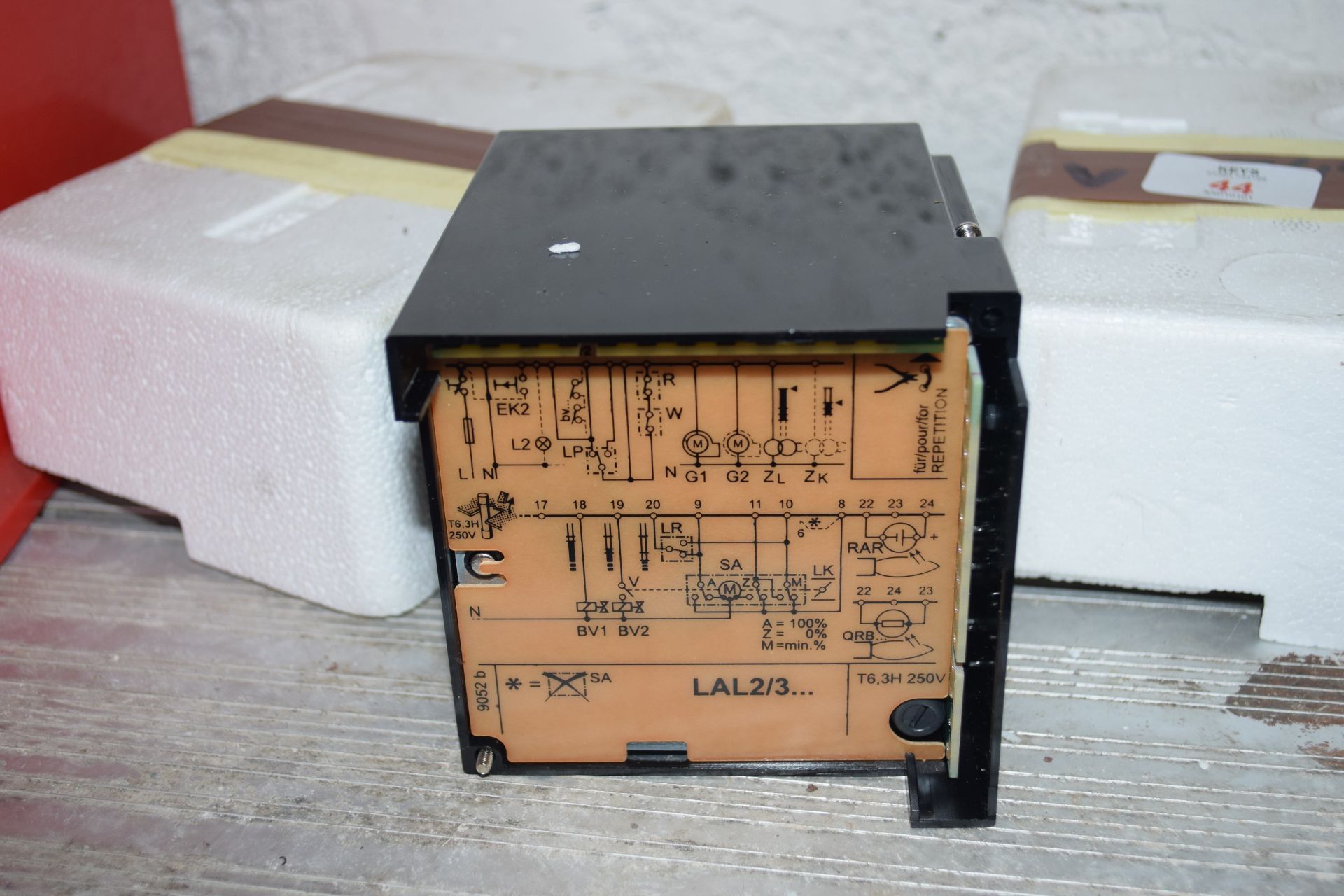 Burner control box LAL 2.25 - Image 2 of 2