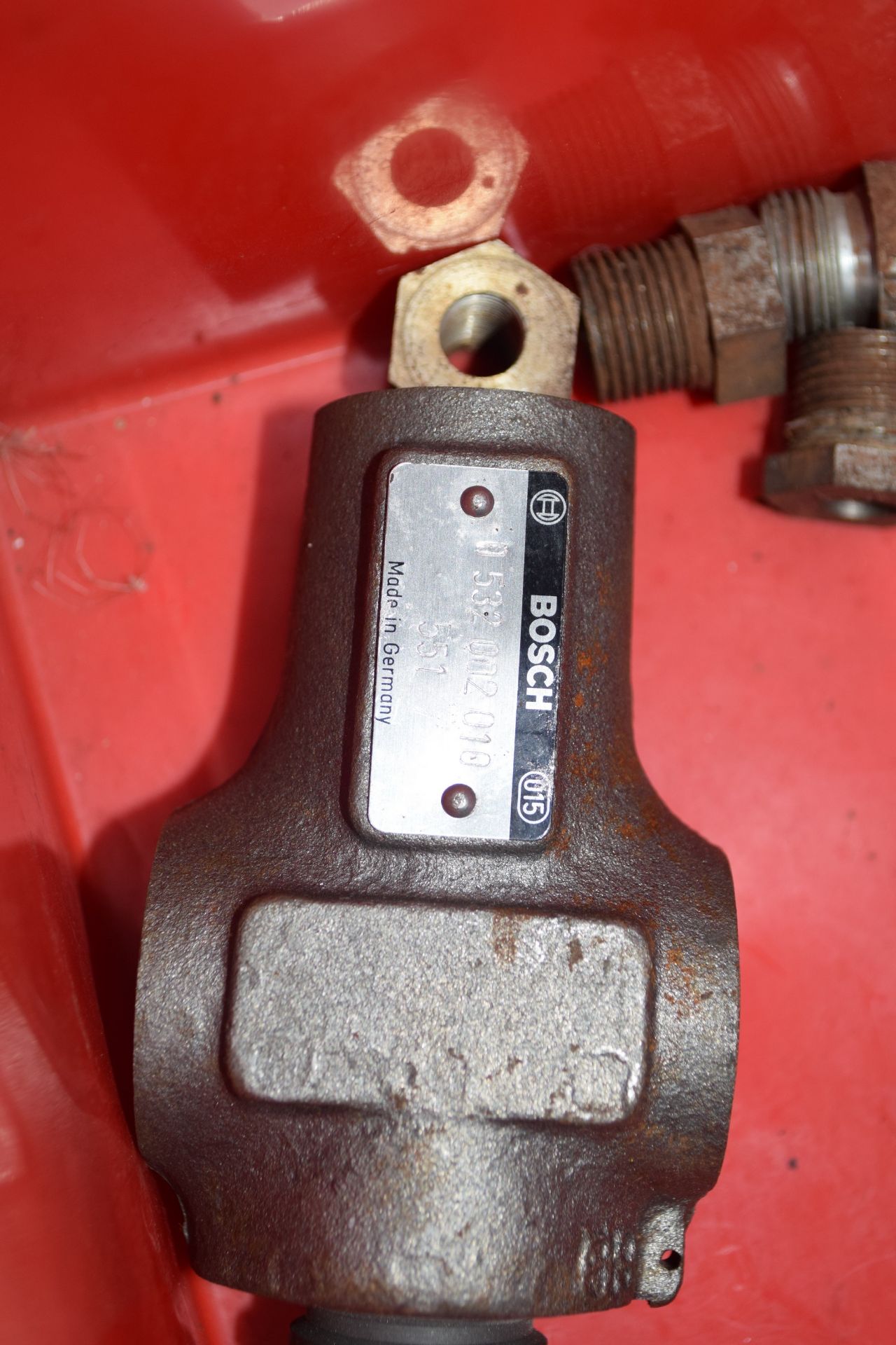 Reducing valve Bosch - Image 2 of 2