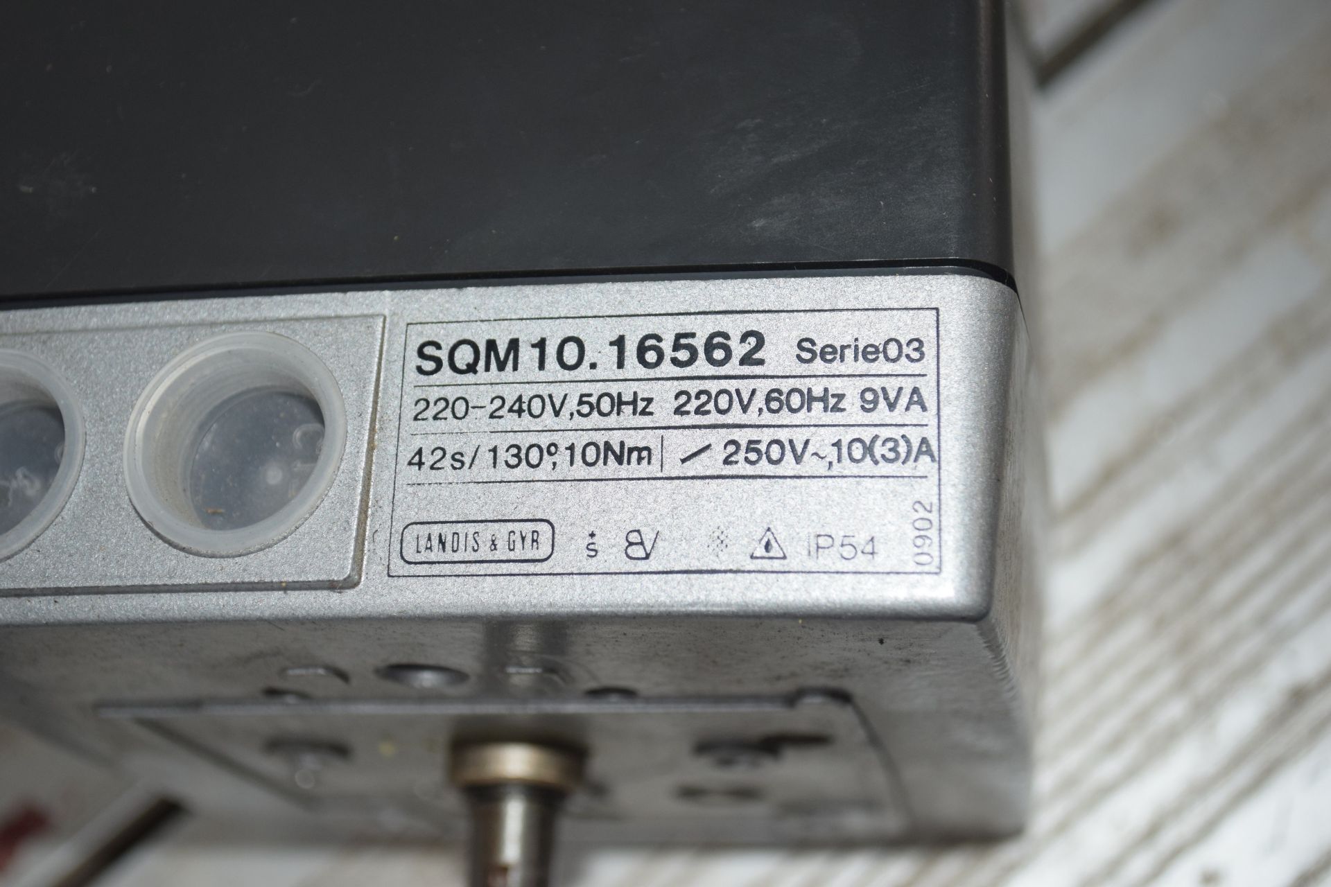 Burner Servo motor SQM10 - Image 2 of 2