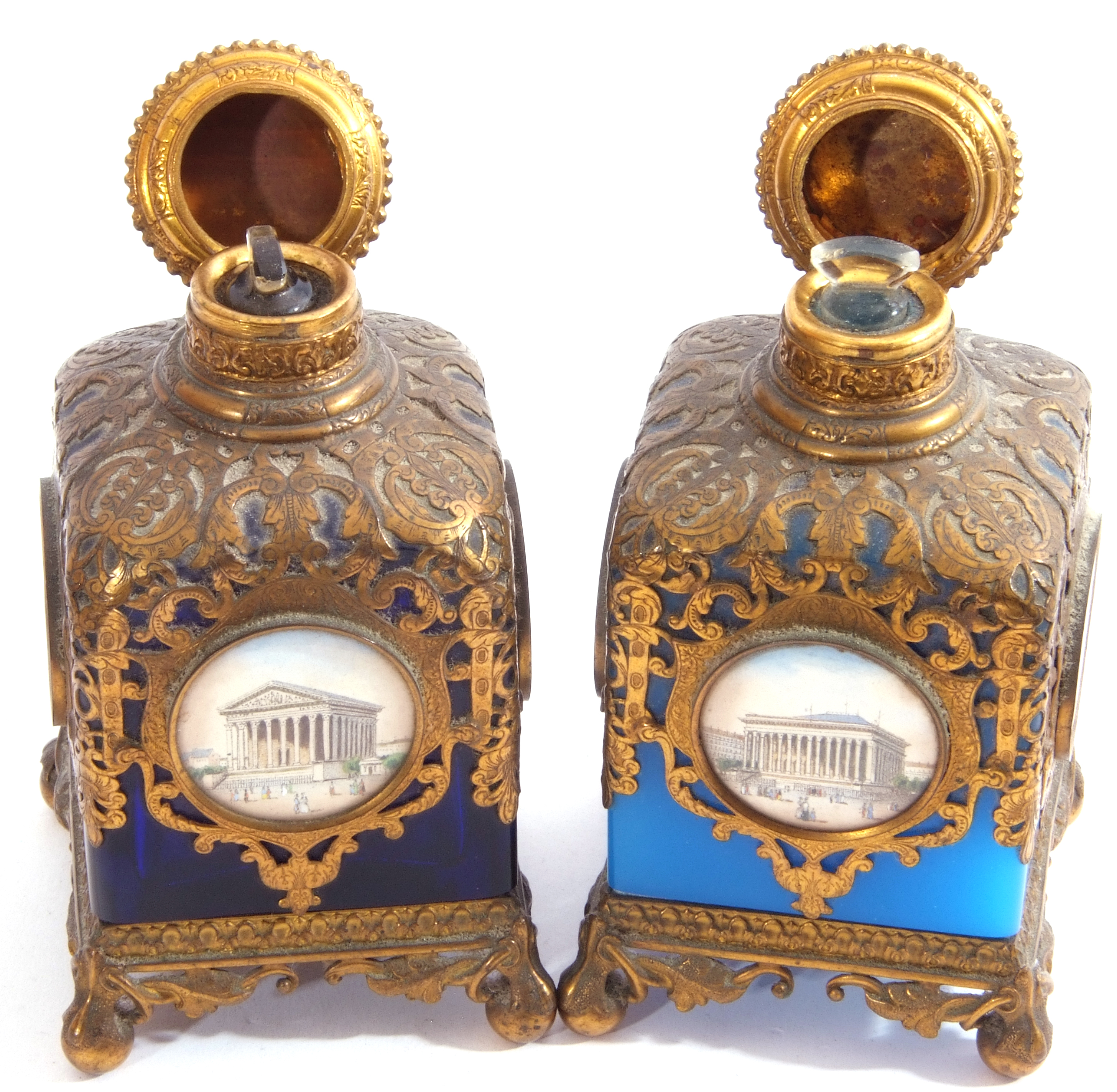 Two Palais Royale gilt metal mounted glass square scent bottles with pierced sleeves and caps - Image 10 of 11