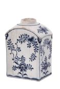 Rare Lowestoft porcelain tea caddy of ribbed form, decorated in a Meissen style with the Imortel
