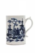 Lowestoft porcelain tankard, circa 1770, decorated with a blue printed chinoiserie design of man