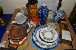 BOX CONTAINING CERAMICS, TWO ORIENTAL VASES, BLUE AND WHITE BISCUIT BARREL ETC