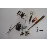 SMALL BOX CONTAINING LOCKABLE DOOR HANDLE, SCISSORS, DIVIDERS, SMALL METAL MODEL OF A CHAIR