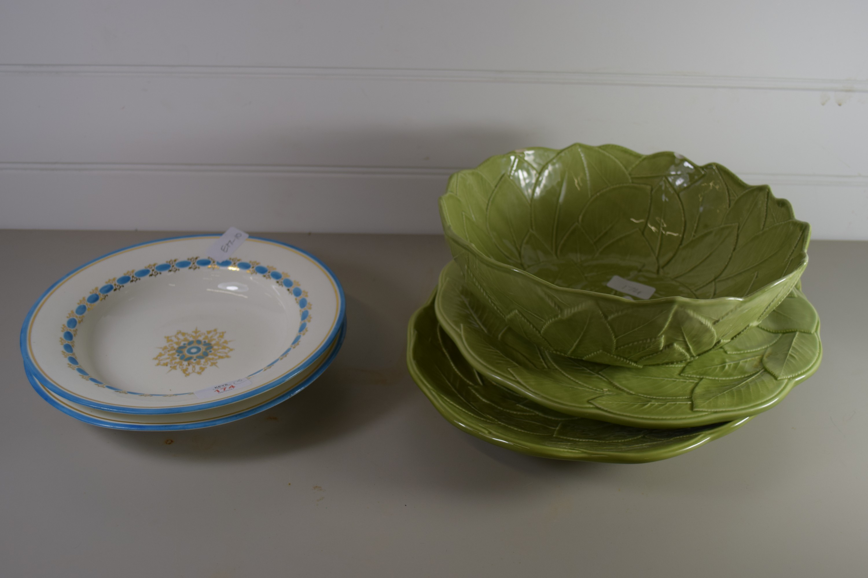CERAMIC ITEMS, SERVING BOWLS AND GREEN GLAZED SERVING DISHES
