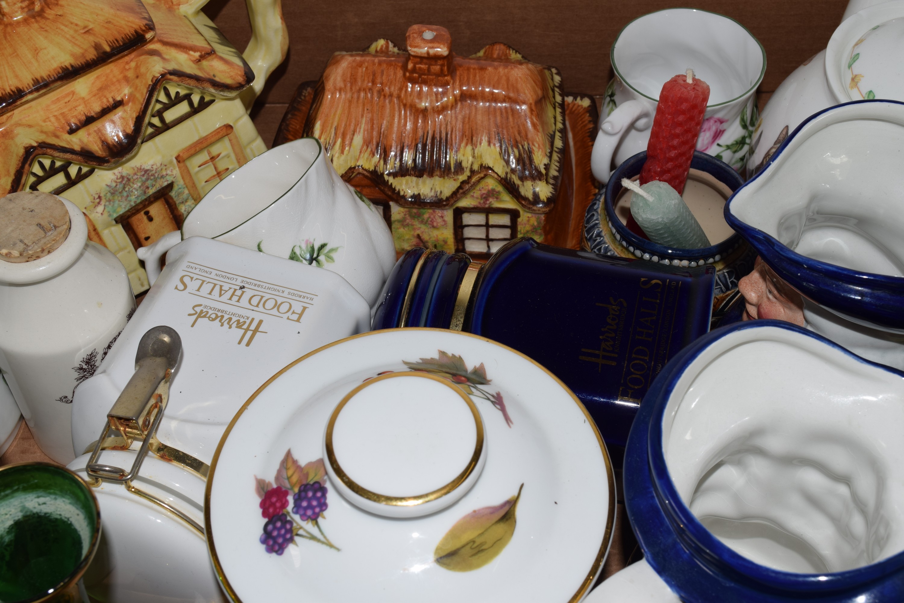 TRAY CONTAINING CERAMICS, MAINLY KITCHEN WARES INCLUDING TWO ROYAL WORCESTER JARS AND COVERS - Image 2 of 2