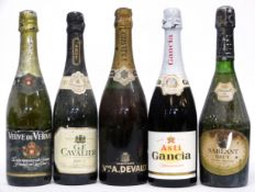 Selection of five various sparkling wines comprising one bottle each of Sablant^ Gancia^ Veuve du