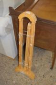 PINE TOWEL RAIL