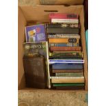 BOX CONTAINING MIXED BOOKS - CIGARETTE CARD GUIDE PRICE ETC